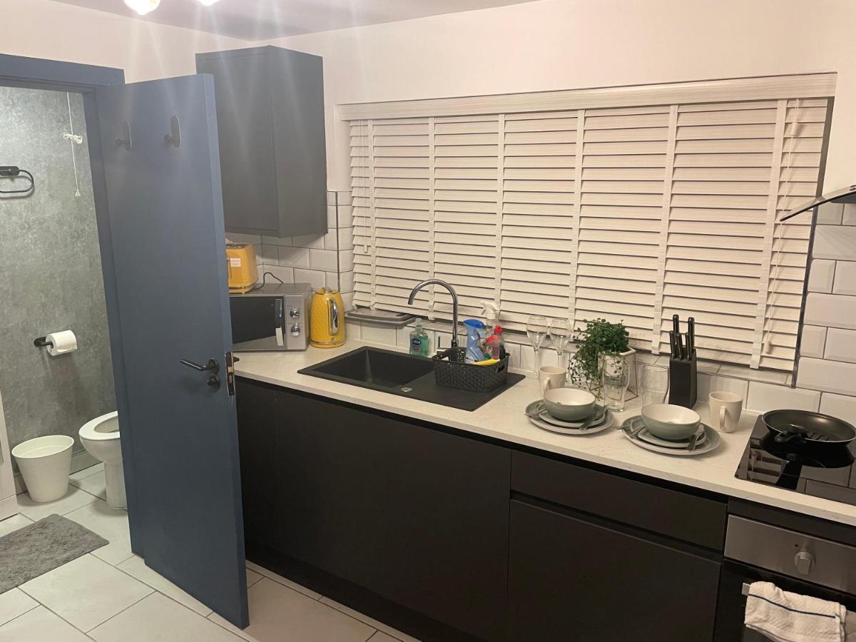 Lovely Studio Apartment Located In Birmingham Extérieur photo